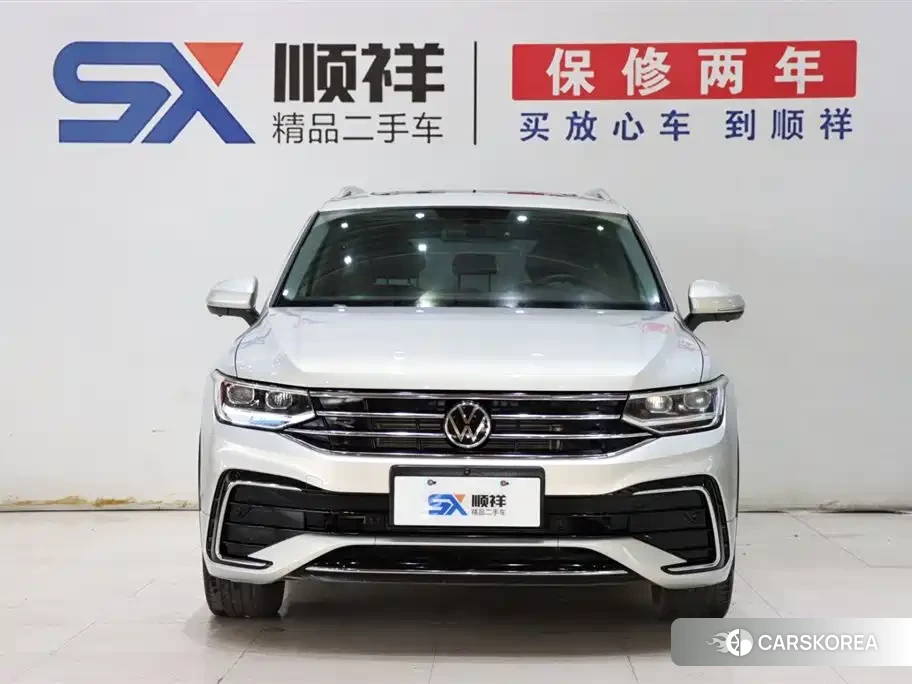Volkswagen Tiguan L 2022 Silver/gray из Китая, фото 4
