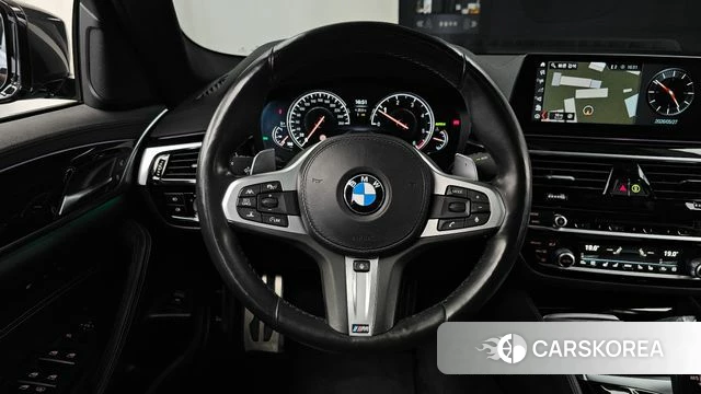 BMW 5 Series (G30) 2018 Серый из Кореи, фото 4