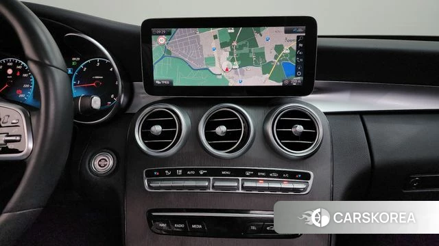 Mercedes-Benz C-Class W205 2021 Белый из Кореи, фото 4