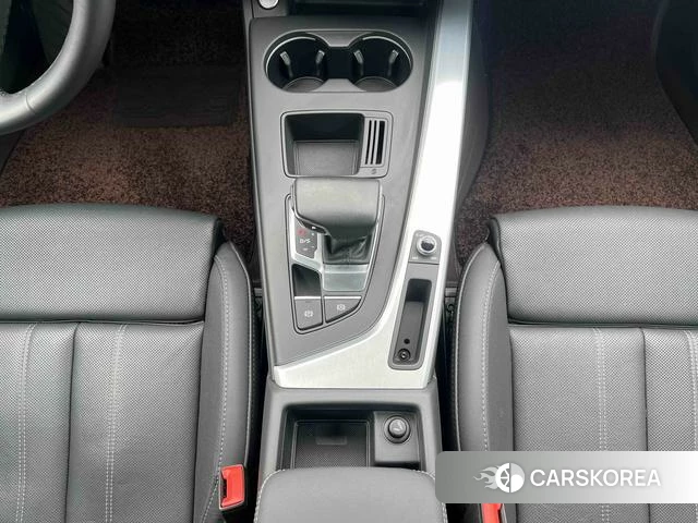 Audi A4L 2023 Белый из Китая, фото 4