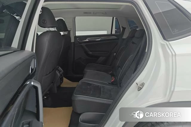 Volkswagen Tanyue 2022 Белый из Китая, фото 4