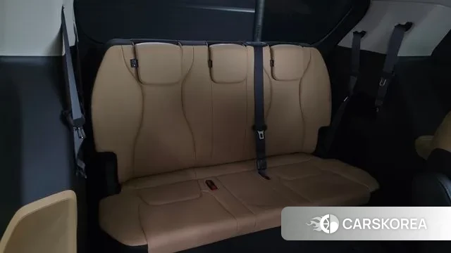 Kia Carnival 4th generation 2023 Белый из Кореи, фото 4