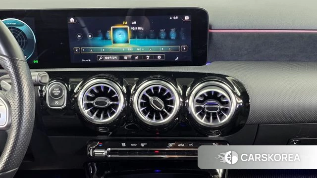 Mercedes-Benz A-Class W177 2021 Белый из Кореи, фото 4