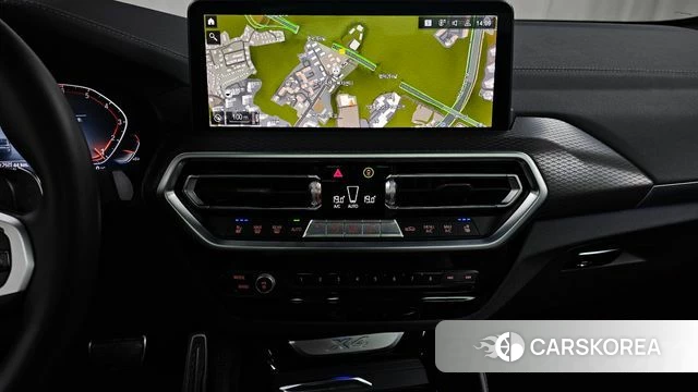 BMW X4 (G02) 2024 Черный из Кореи, фото 4