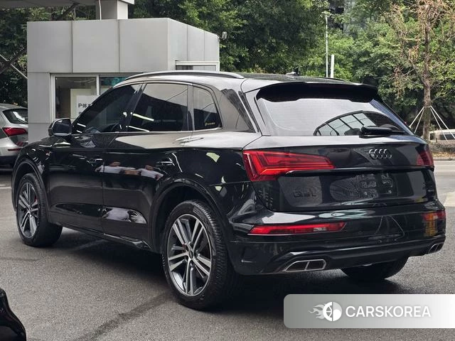 Audi Q5L 2022 Черный из Китая, фото 4
