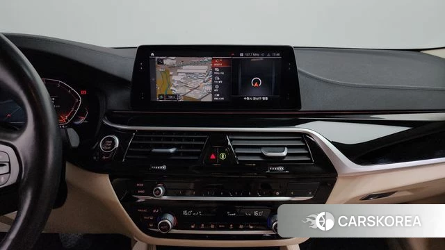 BMW 5 Series (G30) 2019 Серый из Кореи, фото 4