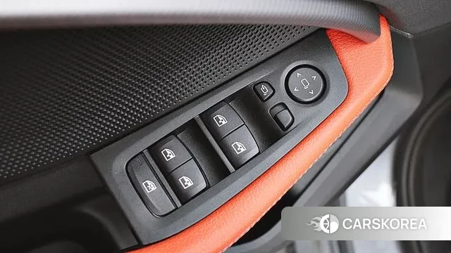 BMW 1 Series (F40) 2023 Серый из Кореи, фото 4