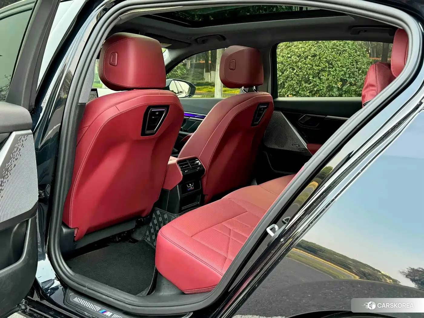 BMW 5 series 2025 Черный из Китая, фото 4