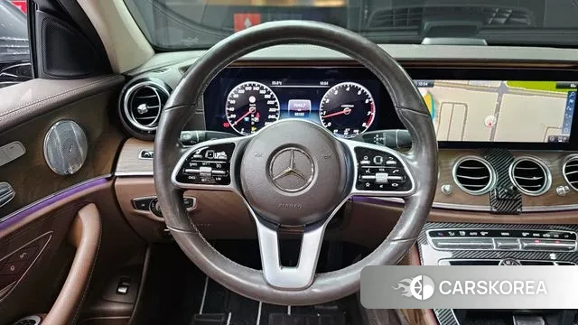 Mercedes-Benz E-Class W213 2018 Серый из Кореи, фото 4