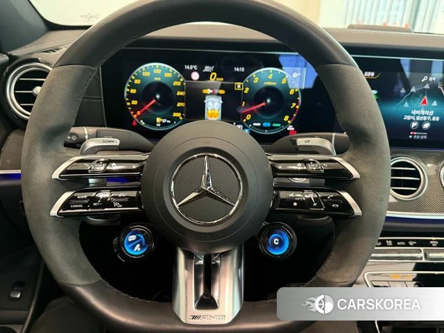 Mercedes-Benz E-Class W213 2022 Белый из Кореи, фото 4