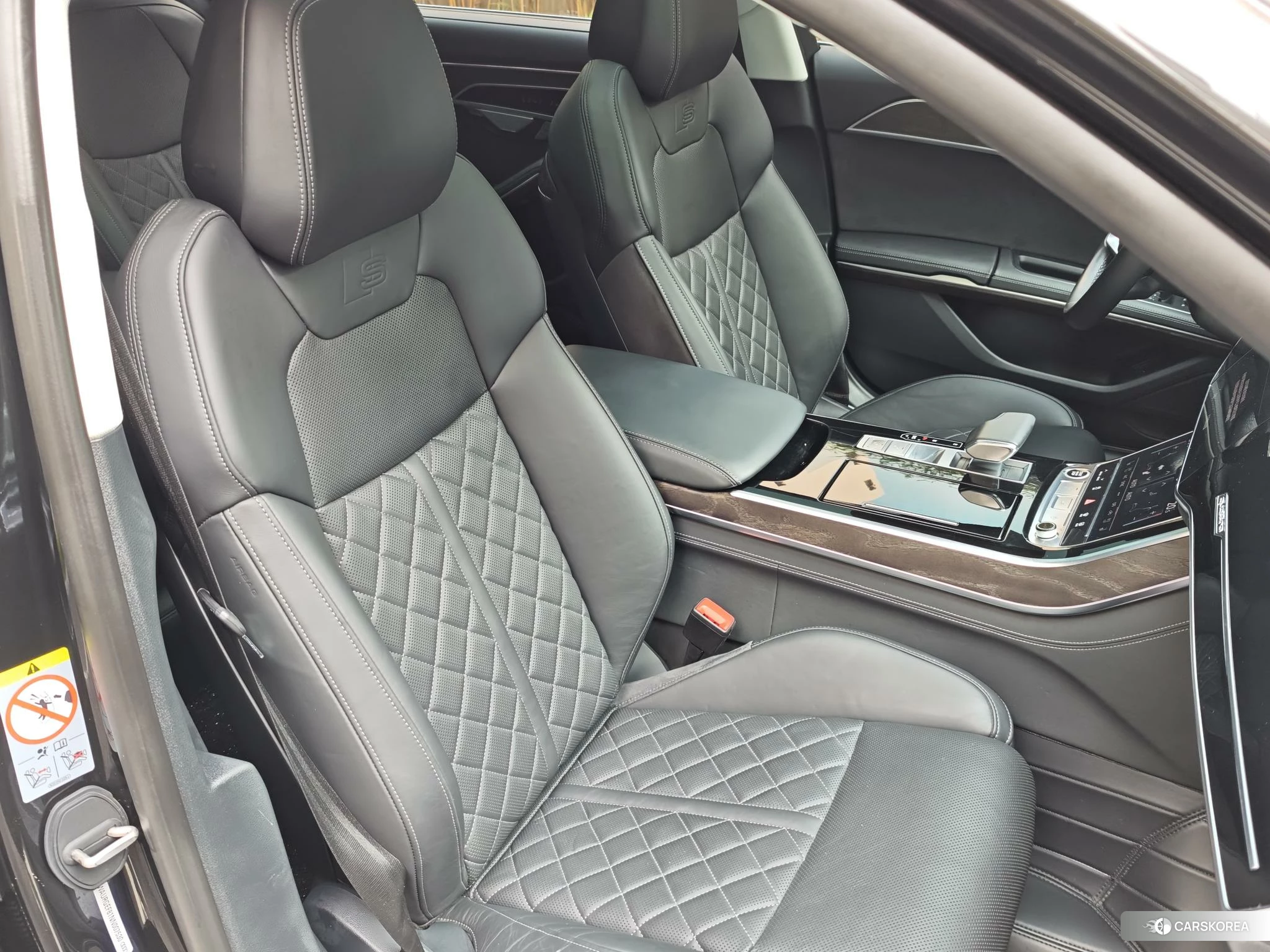Audi A8 2021 Черный из Китая, фото 4