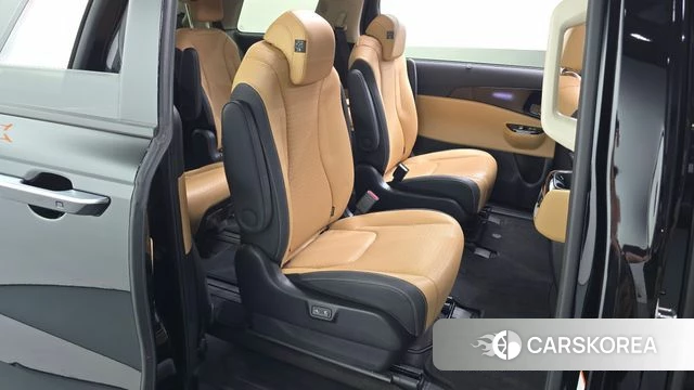 Kia Carnival 4th generation 2023 Черный из Кореи, фото 4