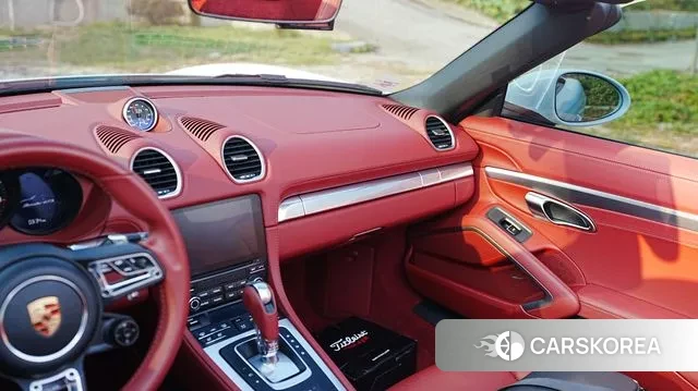 Porsche 718 Boxster 2023 Белый из Кореи, фото 4