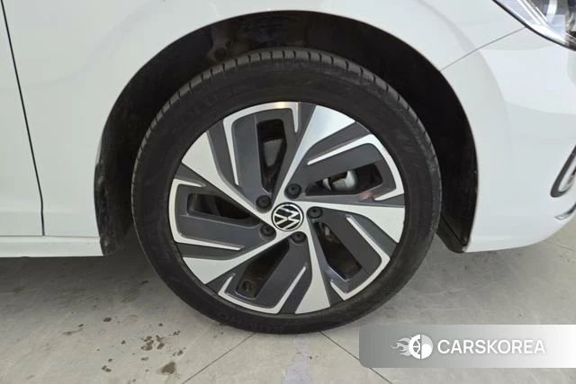 Volkswagen Bora 2023 Белый из Китая, фото 4