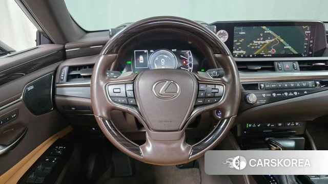 Lexus ES300h 7th generation 2021 Черный из Кореи, фото 4