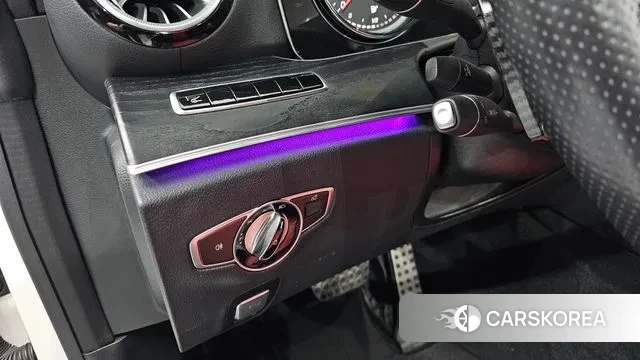 Mercedes-Benz E-Class W213 2018 Белый из Кореи, фото 4