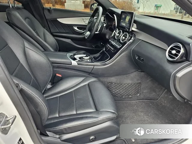 Mercedes-Benz C-Class W205 2018 Белый из Кореи, фото 4