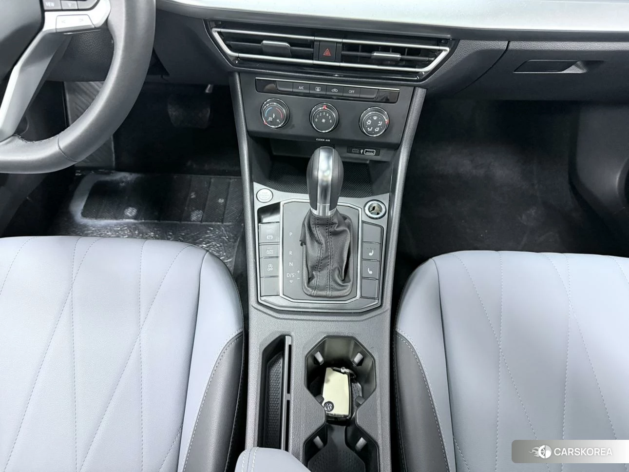 Volkswagen Lavida 2023 Белый из Китая, фото 4