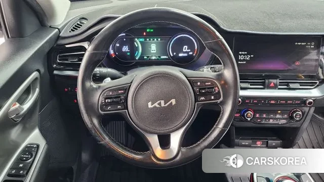Kia Niro Plus 2022 Белый из Кореи, фото 4