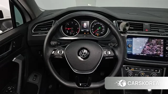 Volkswagen Tiguan second Generation 2020 Белый из Кореи, фото 4