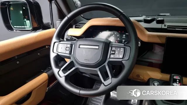 Land Rover Defender (L663) 2024 Черный из Кореи, фото 4