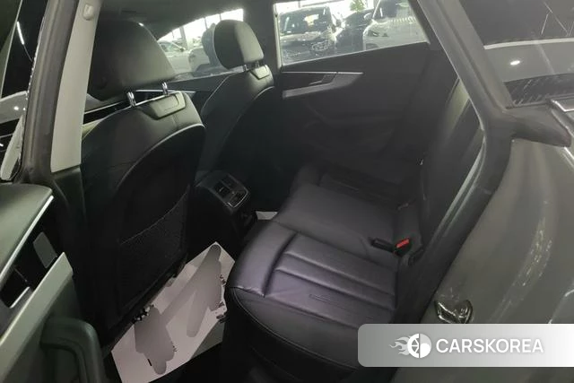 Audi A5 2022 Темно-серый из Китая, фото 4