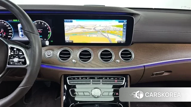 Mercedes-Benz E-Class W213 2019 Серый из Кореи, фото 4