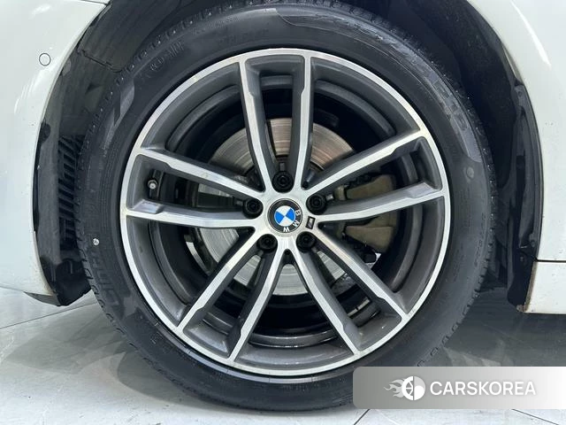 BMW 5 series 2021 Белый из Китая, фото 4