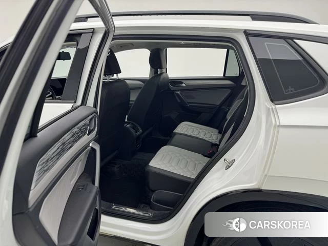 Volkswagen Tanyue 2023 Белый из Китая, фото 4