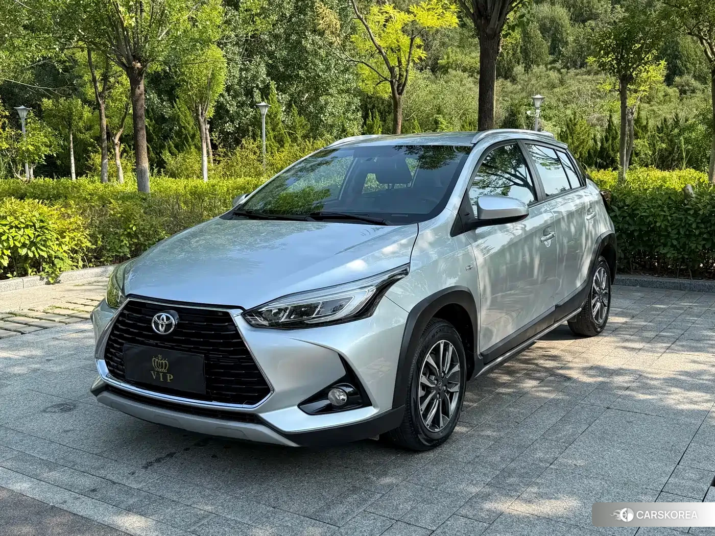 Toyota YARIS L Zhixuan 2022 Silver/gray из Китая, фото 4