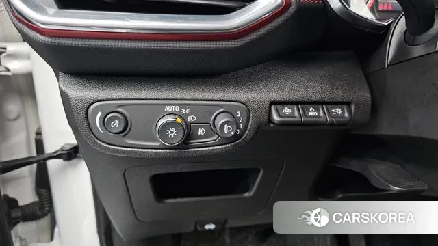 Chevrolet (GM Daewoo) Trailblazer 2021 Белый из Кореи, фото 4