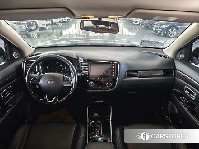 Mitsubishi  Outlander 2020 Белый из Китая, фото 4