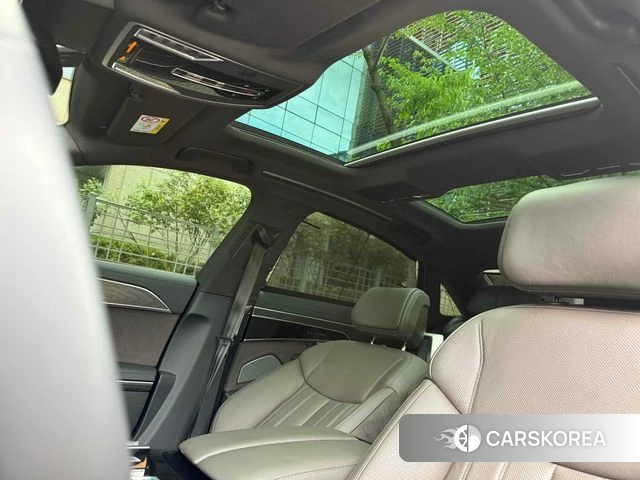 Audi A8 (D5) 2023 Черный из Кореи, фото 4