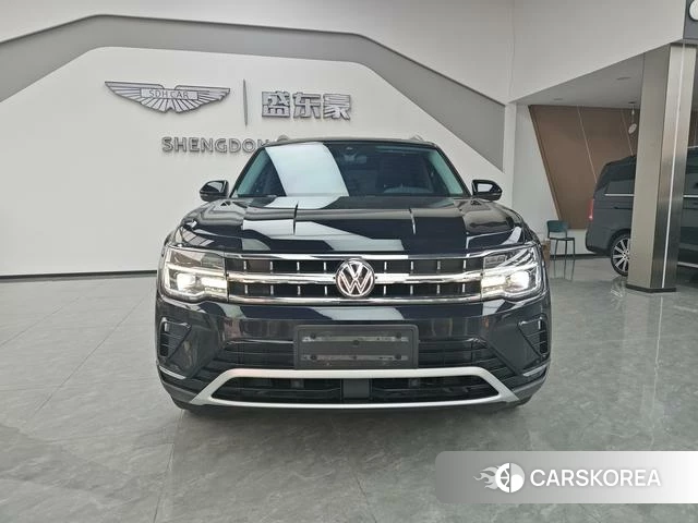 Volkswagen Tourang 2023 Черный из Китая, фото 4