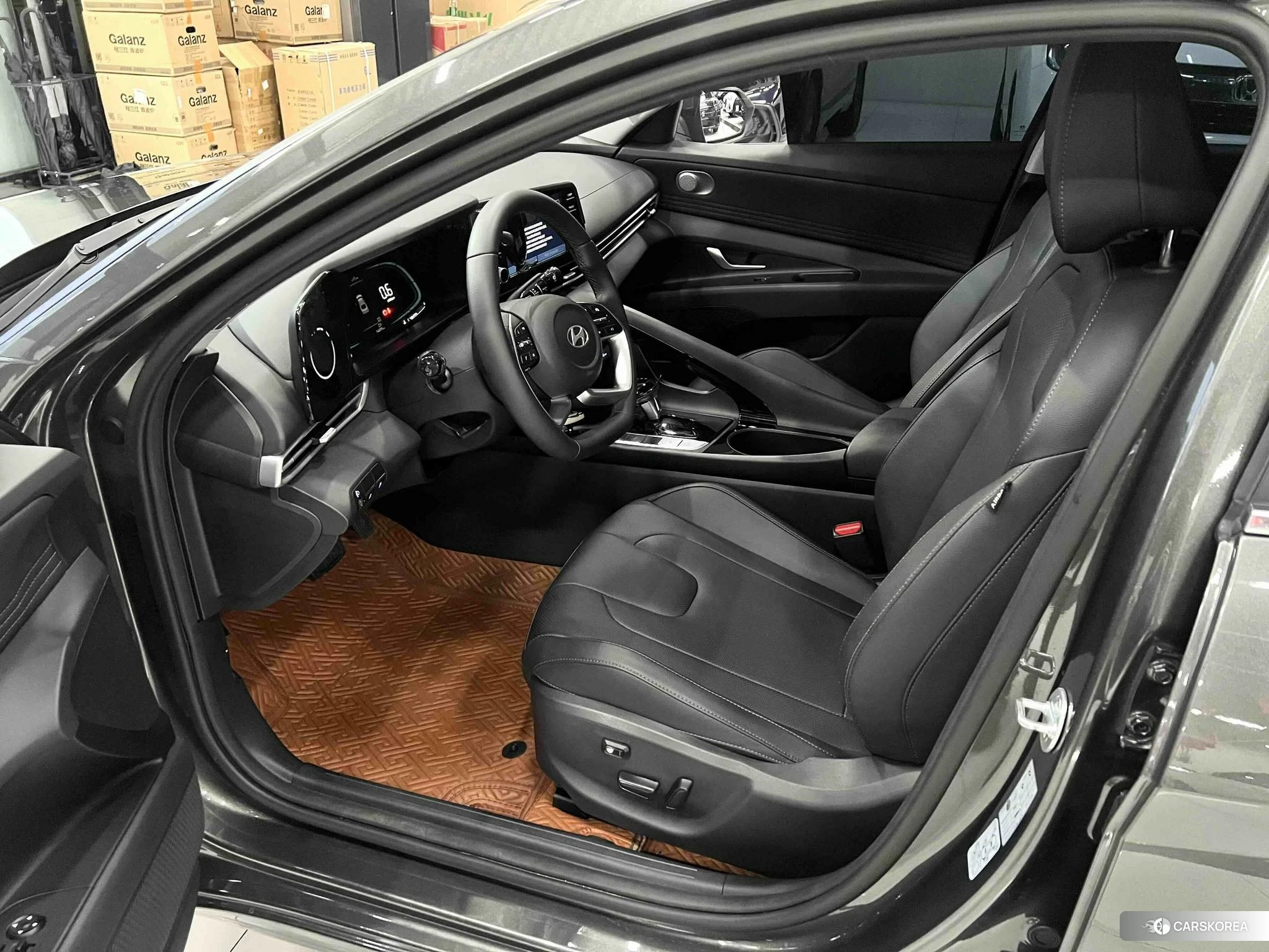 Hyundai Elantra 2023 Зеленый из Китая, фото 4