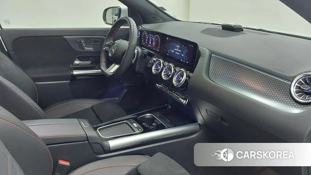 Mercedes-Benz GLA - Class H247 2023 Белый из Кореи, фото 4