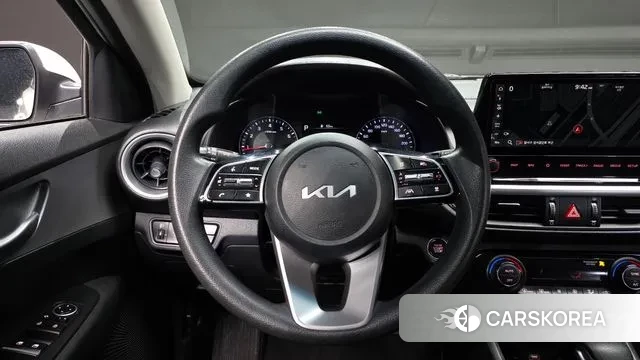 Kia The New K3 2nd generation 2022 Белый из Кореи, фото 4