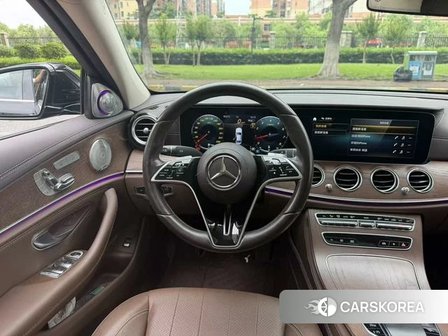 Mercedes-Benz E-class 2023 Черный из Китая, фото 4