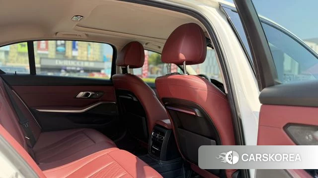BMW 3 series 2022 Белый из Китая, фото 4
