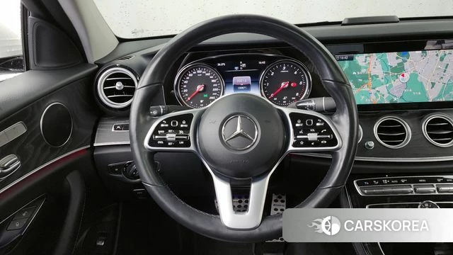 Mercedes-Benz E-Class W213 2018 Белый из Кореи, фото 4