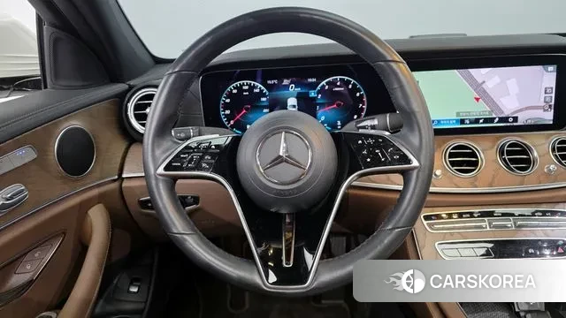 Mercedes-Benz E-Class W213 2021 Белый из Кореи, фото 4