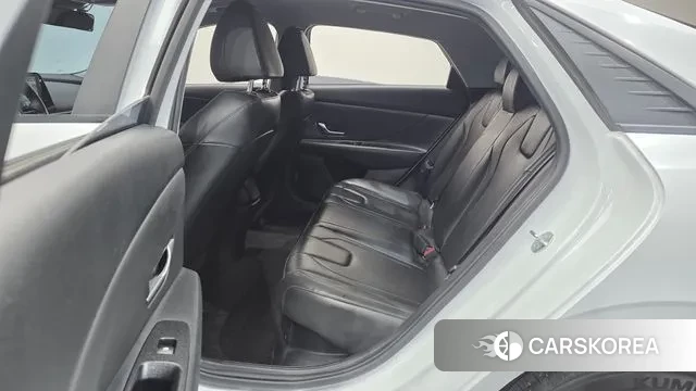 Hyundai Avante Hybrid (CN7) 2022 Белый из Кореи, фото 4