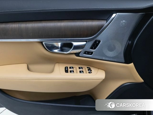Volvo S90 2024 Серый из Кореи, фото 4