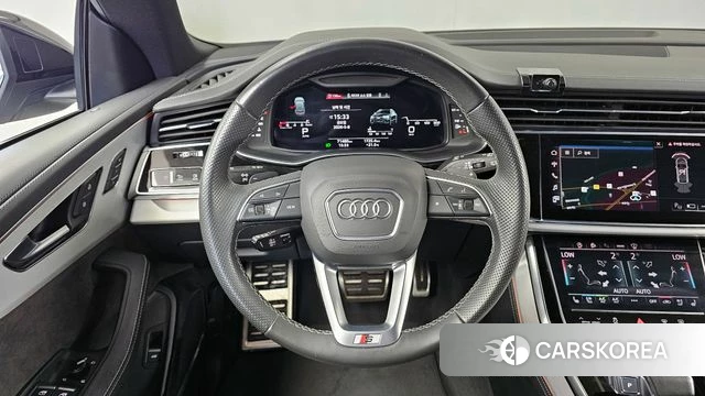 Audi Q8 (4M) 2021 Светло-серебряный цвет из Кореи, фото 4