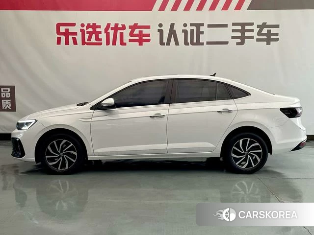 Volkswagen Lavida 2023 Белый из Китая, фото 4