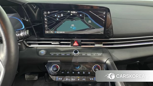 Hyundai The New Avante (CN7) 2024 Белый из Кореи, фото 4