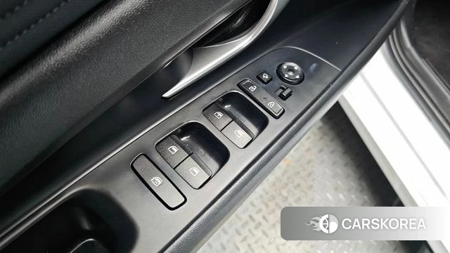 Hyundai Avante Hybrid (CN7) 2023 Белый из Кореи, фото 4