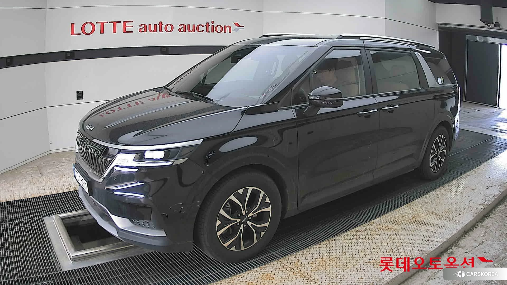 Kia Carnival 2022 Aurora Black Pearl из Кореи, фото 4