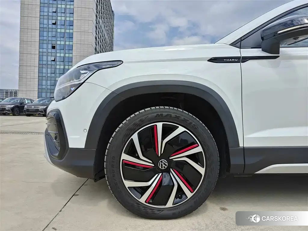 Volkswagen Tharu 2024 Белый из Китая, фото 4