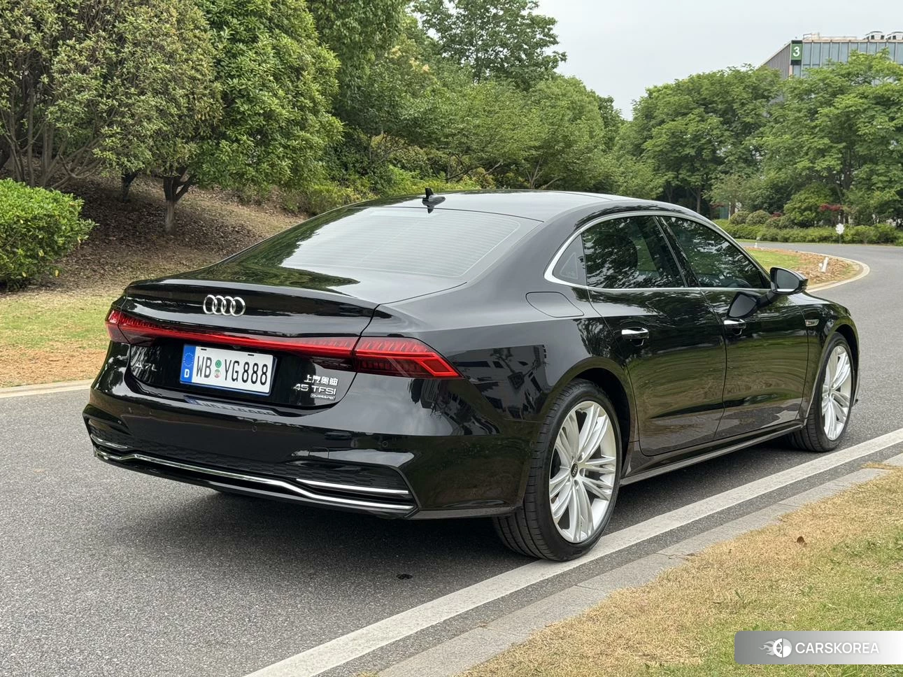 Audi A7L 2024 Черный из Китая, фото 4